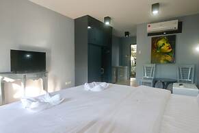 Momento Resort