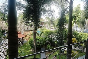 Momento Resort