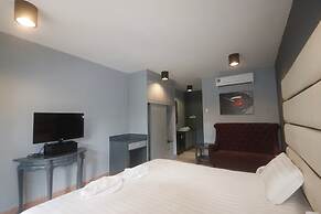 Momento Resort