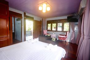 Momento Resort
