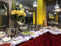 Amax Inn Makati II