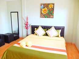 Sea Beach Koh Larn 2