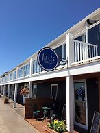The Iona Heights Inn