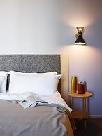 Alex Hotel
