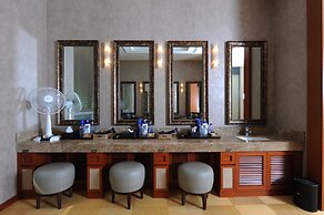 PineRidge Resort