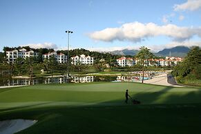 PineRidge Resort
