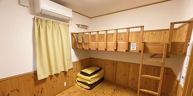Lodge Orange Cabin
