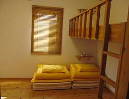 Lodge Orange Cabin
