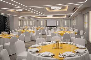 Platinum Grand