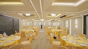 Platinum Grand