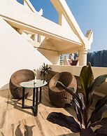 Rose Garden Hotel