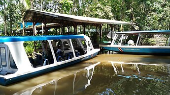 Lirio Lodge