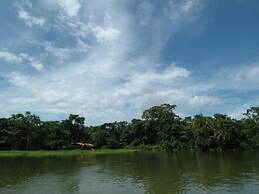 Lirio Lodge
