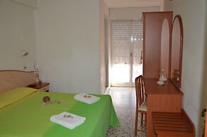 Hotel Holiday