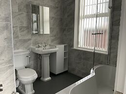Glenora Guest House