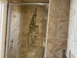 Glenora Guest House