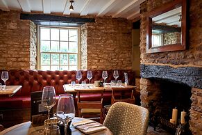 The Horse & Groom Inn