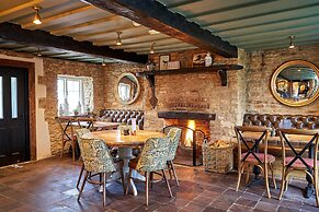 The Horse & Groom Inn