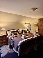 Lodge at Lochside