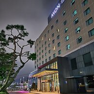 Avon Hotel