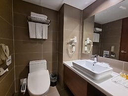 Avon Hotel