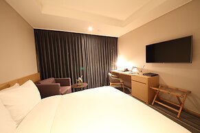 Avon Hotel