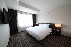 Avon Hotel