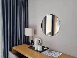 Avon Hotel