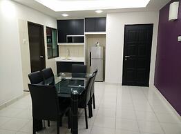 Indah Alam Vacation Home