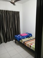 Indah Alam Vacation Home