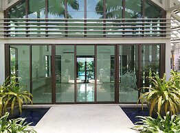 Indah Alam Vacation Home