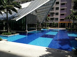 Indah Alam Vacation Home