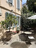 Chanteclair Hotel