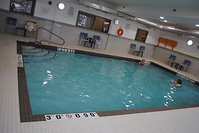 Days Inn & Suites by Wyndham Lindsay