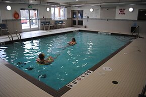 Days Inn & Suites by Wyndham Lindsay