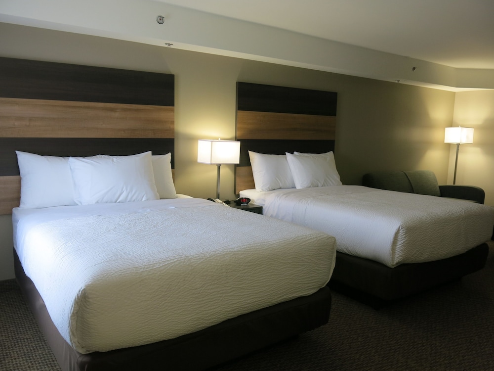 Days Inn & Suites by Wyndham Lindsay