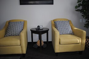 Days Inn & Suites by Wyndham Lindsay