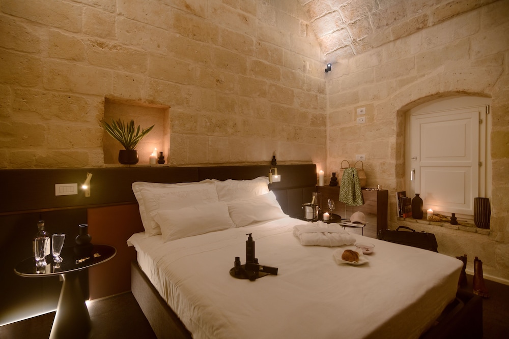 Le Malve Cave Retreat