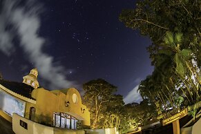 Amatique Bay Hotel