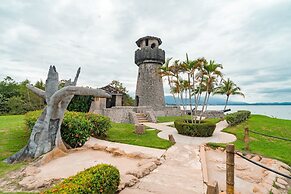 Amatique Bay Hotel