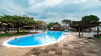 Amatique Bay Hotel