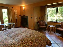 Salt Spring Carriage House B&B