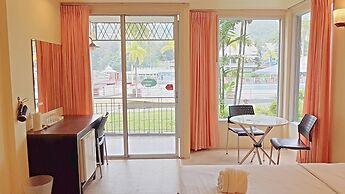Brookside Valley Resort