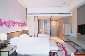 Crowne Plaza Yibin by IHG