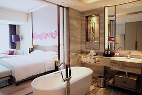 Crowne Plaza Yibin by IHG