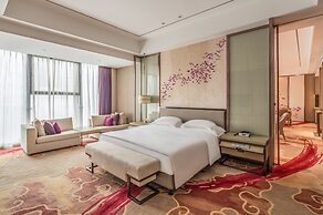 Crowne Plaza Yibin by IHG