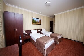 Favorit Hotel