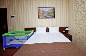 Favorit Hotel