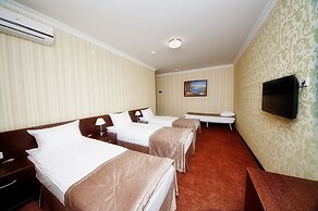Favorit Hotel