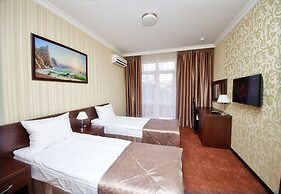Favorit Hotel